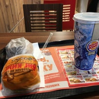 Photo taken at Burger King by Илья on 8/28/2017