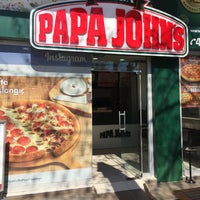 Photo taken at Papa John&amp;#39;s Pizza by Ahmet Aytug E. on 3/31/2016