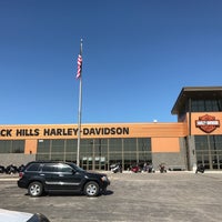 Снимок сделан в Black Hills Harley-Davidson пользователем Suzanne 9/7/2017