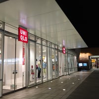 Photo taken at UNIQLO by ひろりん ♨. on 5/1/2016
