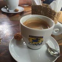 Photo taken at Armazém do Café by Magali on 11/15/2015