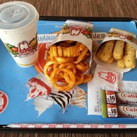 Photo taken at Arby&amp;#39;s by Aykut U. on 6/25/2013