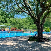 Photo taken at Brookwood Swim And Tennis Club by Shannon S. on 6/18/2022