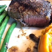Photo taken at Outback Steakhouse by Fernanda B. on 1/6/2018