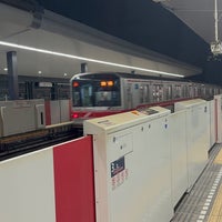 Photo taken at Marunouchi Line Yotsuya Station (M12) by Yusuke Y. on 12/27/2023