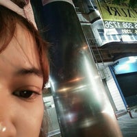 Photo taken at BMTA Bus Stop BTS วงเวียนใหญ่ (Wongwian Yai) by Marry P. on 8/22/2016