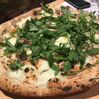 10/11/2019 tarihinde Алекс М.ziyaretçi tarafından Pizzeria Salvo'de çekilen fotoğraf