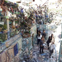 Philadelphia S Magic Gardens Sculpture Garden In Washington Square West