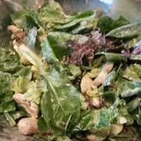 รูปภาพถ่ายที่ Salad Express โดย Melissa เมื่อ 12/16/2012
