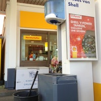 Das Foto wurde bei Shell von KaiHamburg am 6/9/2013 aufgenommen