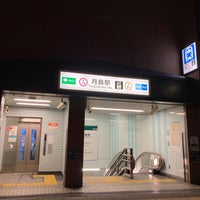 Photo taken at Oedo Line Tsukishima Station (E16) by Dennsyakun on 9/18/2022