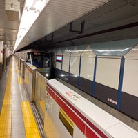 Photo taken at Oedo Line Kuramae Station (E11) by Dennsyakun on 9/18/2022