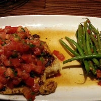 Photo taken at LongHorn Steakhouse by Scott M. on 1/5/2013