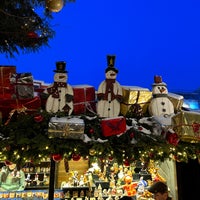 Photo taken at Stuttgarter Weihnachtsmarkt by Armin B. on 12/18/2022