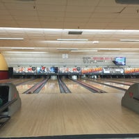 Photo taken at Parkway Lanes by Joaquín P. on 1/28/2016