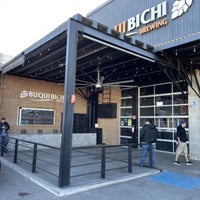 รูปภาพถ่ายที่ Buqui Bichi Brewing โดย Hector เมื่อ 2/9/2022