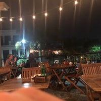 รูปภาพถ่ายที่ Alaire Terrace Bar โดย Matthias เมื่อ 10/6/2017