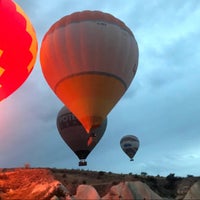 Foto tirada no(a) Turkiye Balloons por Gamze G. em 6/22/2019