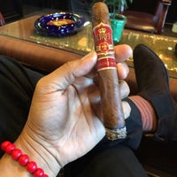 Das Foto wurde bei Casa Hispaniola Cigars | Cigars Shop | Englewood Cigars | Cigar Lounge von Casa Hispaniola Cigar S. am 1/13/2016 aufgenommen