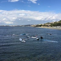 Foto tomada en Beylikdüzü Windsurf Club  por Ümit Ö. el 9/25/2016
