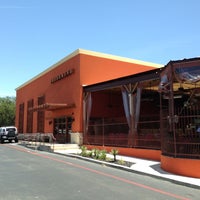 Foto tirada no(a) La Tequilera Del Patron - San Antonio Mexican Restaurant por Jimmie em 6/27/2013