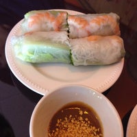Photo taken at Pho Maxia Vietnamese Restaurant by Yukari on 7/6/2014
