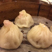 Photo taken at Peking Restaurant by Dan W. on 8/9/2014
