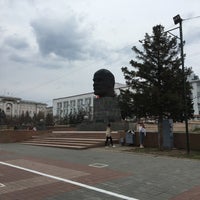 Photo taken at Памятник В.И. Ленину by Наталья on 5/9/2021