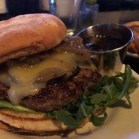 7/27/2019 tarihinde Cristina D.ziyaretçi tarafından DMK Burger Bar'de çekilen fotoğraf