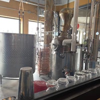 Foto scattata a Liquid Riot Bottling Company da FourSeas I. il 9/16/2023