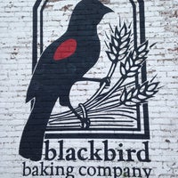 6/11/2013 tarihinde Jocelynnziyaretçi tarafından Blackbird Baking Company'de çekilen fotoğraf