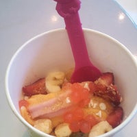 Photo taken at Menchie&amp;#39;s by Jen Y. on 7/18/2014