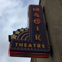 รูปภาพถ่ายที่ Magik Theatre โดย Ray Q. เมื่อ 3/11/2017