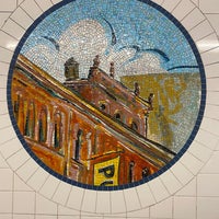 Photo taken at MTA Subway - 8th St/NYU (R/W) by Ray Q. on 12/31/2022