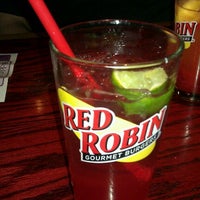 Photo taken at Red Robin Gourmet Burgers and Brews by Sarah E. on 11/20/2012
