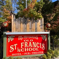 Photo taken at Old St. Francis School Pub by A K. on 10/18/2022