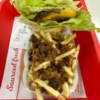 Photo taken at In-N-Out Burger by Bkwm J. on 9/14/2023
