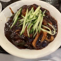 Photo taken at San Tung Chinese Restaurant by Bkwm J. on 6/16/2023