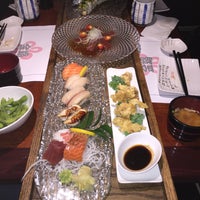 10/30/2015 tarihinde Carmenziyaretçi tarafından Kintako Japanese Restaurant'de çekilen fotoğraf