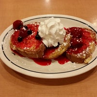 Photo taken at IHOP by Young F. on 11/5/2014