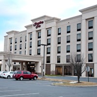 Photo taken at Hampton Inn by Hilton by Hampton Inn on 2/25/2014
