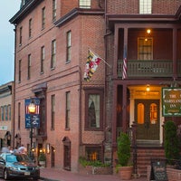 7/29/2015 tarihinde Historic Inns of Annapolisziyaretçi tarafından Historic Inns of Annapolis'de çekilen fotoğraf
