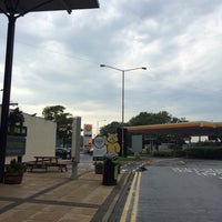 Photo taken at Charnock Richard Southbound Motorway Services (Welcome Break) by Sultan S. on 9/13/2016