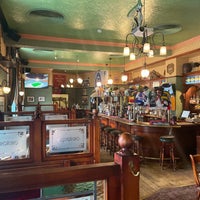 Foto diambil di Churchill&amp;#39;s Pub oleh Peter pada 9/8/2021