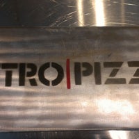 5/10/2014にTeri N.がMetro Pizzaで撮った写真