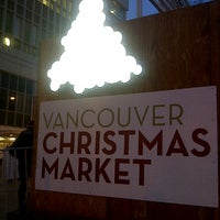 Foto scattata a Vancouver Christmas Market da Rhoda H. il 12/2/2012