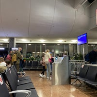 Photo taken at Gate 7 by Vavyorka on 12/25/2020