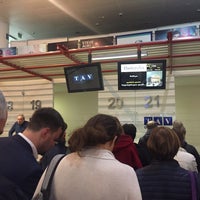 Photo taken at check-in desk by Vavyorka on 10/7/2017