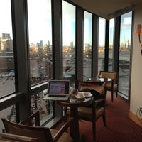 Photo taken at Marriott Executive Apartments London, West India Quay by Jerry on 12/7/2012