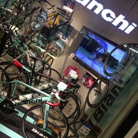Photo taken at Bianchi by 丈 on 8/25/2016